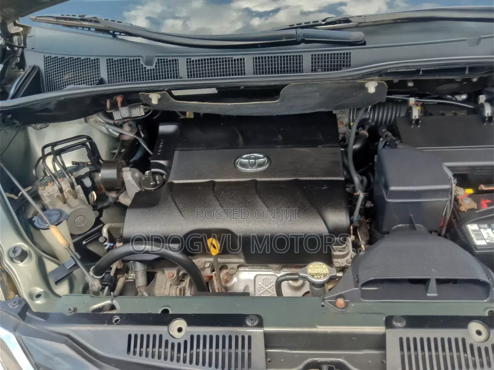 Toyota Sienna 2011 Green