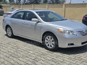 Toyota Camry XLE 4dr Sedan (2.4L 4cyl 5A) 2007 Silver