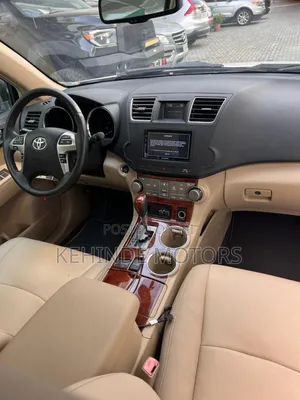 Toyota Highlander Limited 3.5l 4WD 2013 White