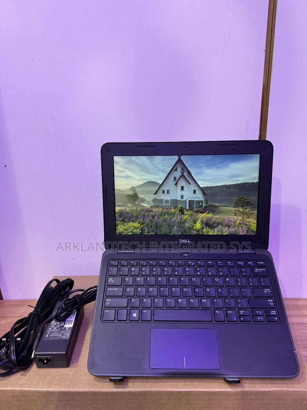 New Laptop Dell Latitude 3180 4GB Intel Celeron SSD 60GB