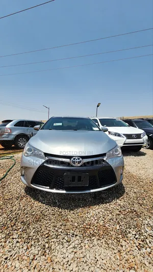 Toyota Camry SE 4dr Sedan (2.5L 4cyl 6A) 2016 Silver