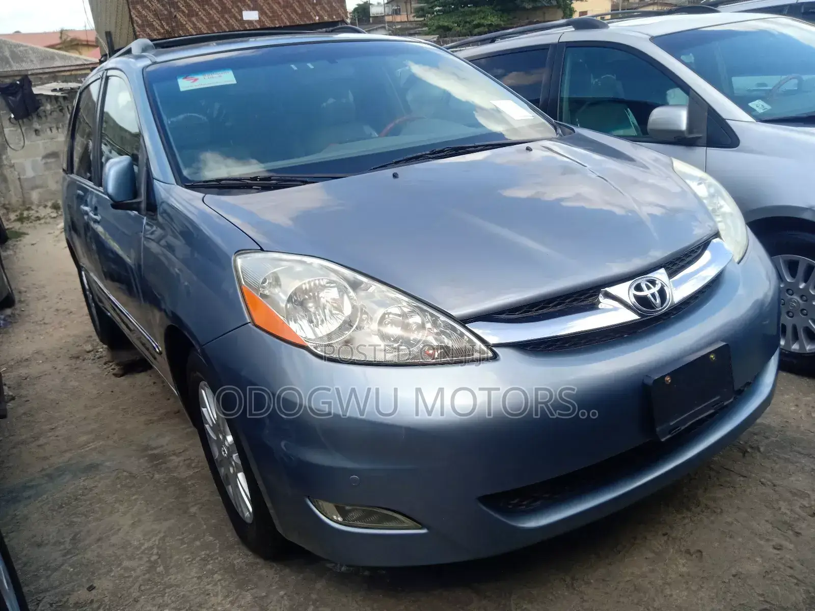 Toyota Sienna 2009 Blue