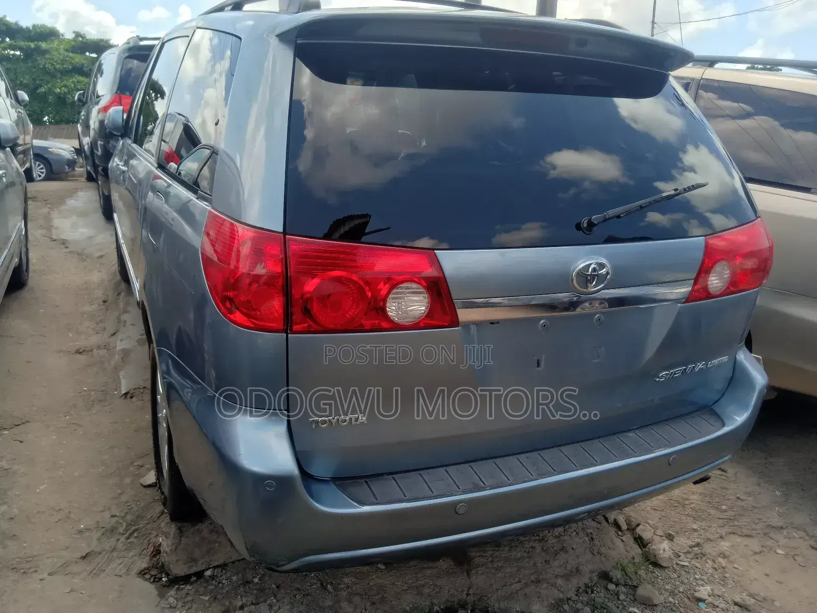 Toyota Sienna 2009 Blue