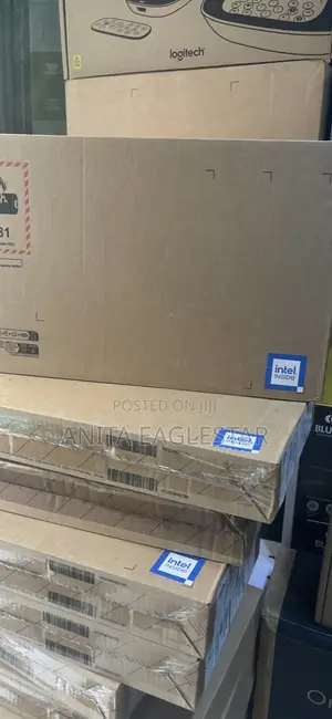 New Laptop HP 250 G8 4GB Intel Celeron SSD 256GB