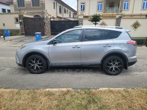 Toyota RAV4 SE AWD (2.5L 4cyl 6A) 2016 Gray