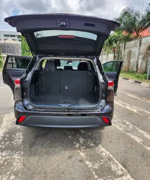 Toyota Highlander XLE 2021