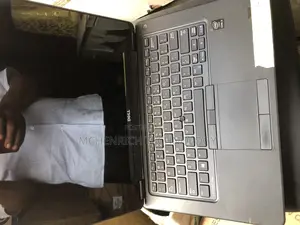 Laptop Dell Latitude 7450 16GB Intel Core i5 SSD 512GB