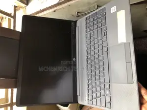 Laptop HP 250 G8 16GB Intel Core i5 SSD 256GB