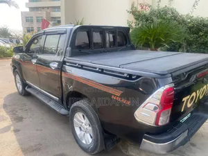 Toyota Hilux 2020 Black