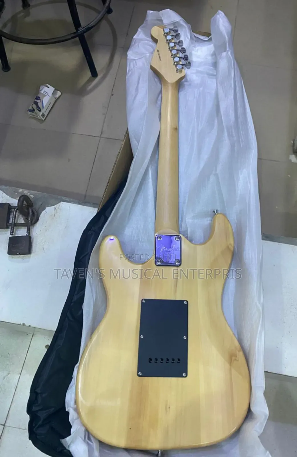Fender Stratocaster Electric Guitar