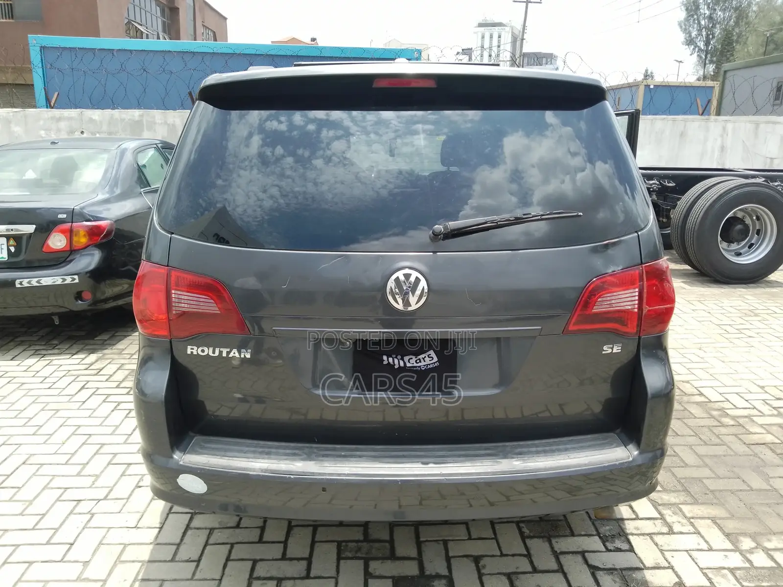 Volkswagen Touran 2012 Gray