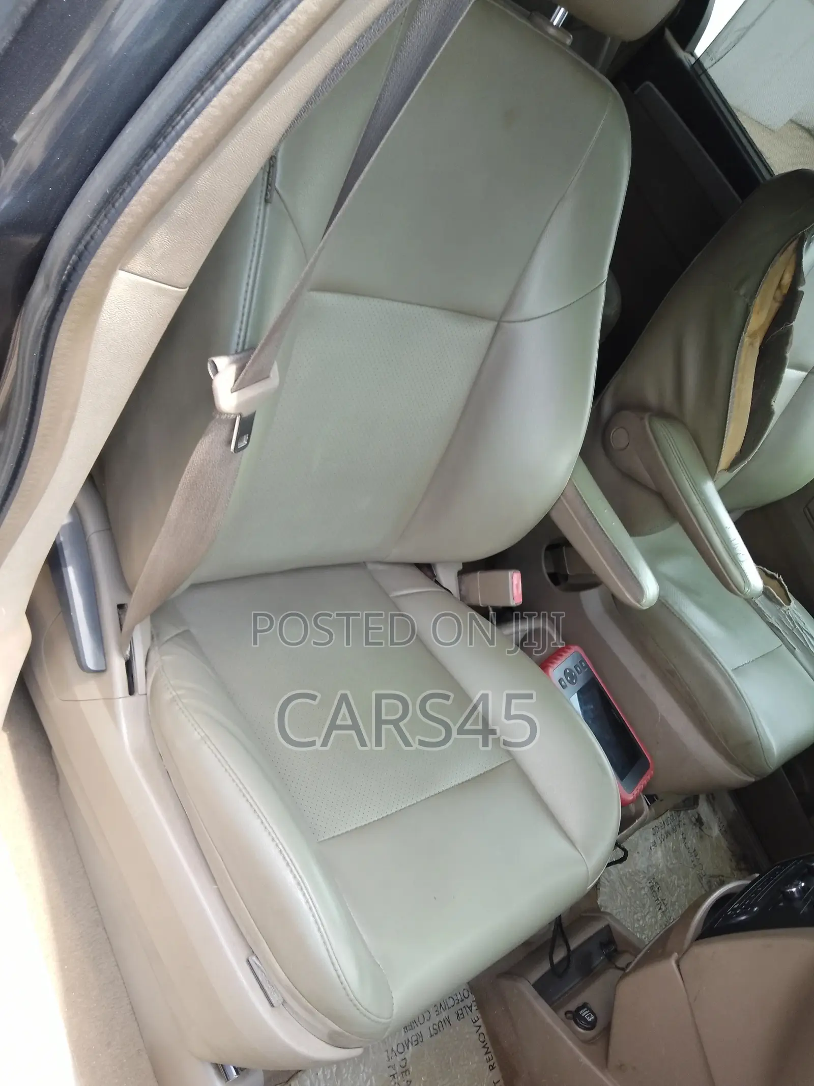 Volkswagen Touran 2012 Gray