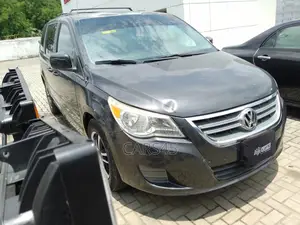 Volkswagen Touran 2012 Gray