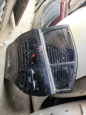 Back Door Yaris 2018 Salon