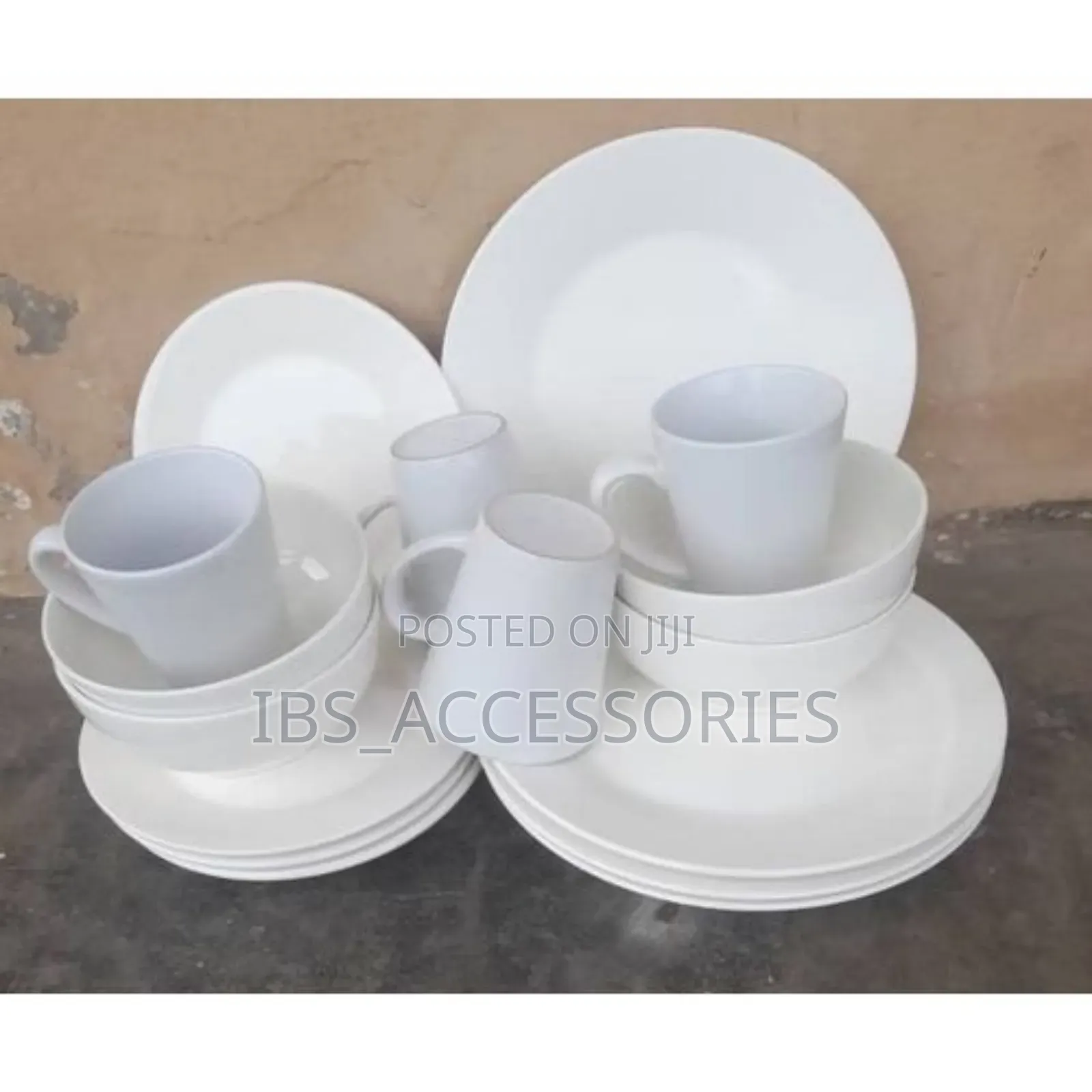 White 16piece Stoneware Dinner Set