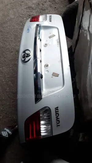 Toyota Booth Avensis 2015