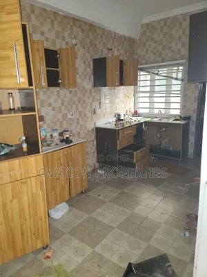 3bdrm Block of Flats in Magodo, GRA Phase 2 Shangisha for rent
