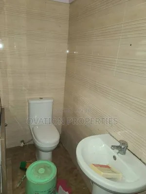 3bdrm Block of Flats in Magodo, GRA Phase 2 Shangisha for rent