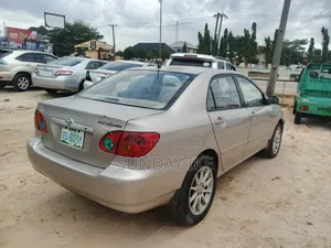 Toyota Corolla 2004 Silver