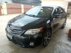 Toyota Corolla 2010 Black