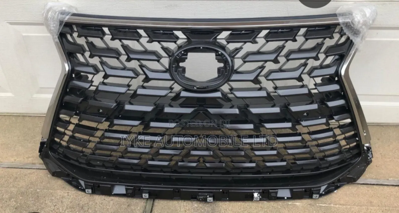 Lx570 Front Grille 2020
