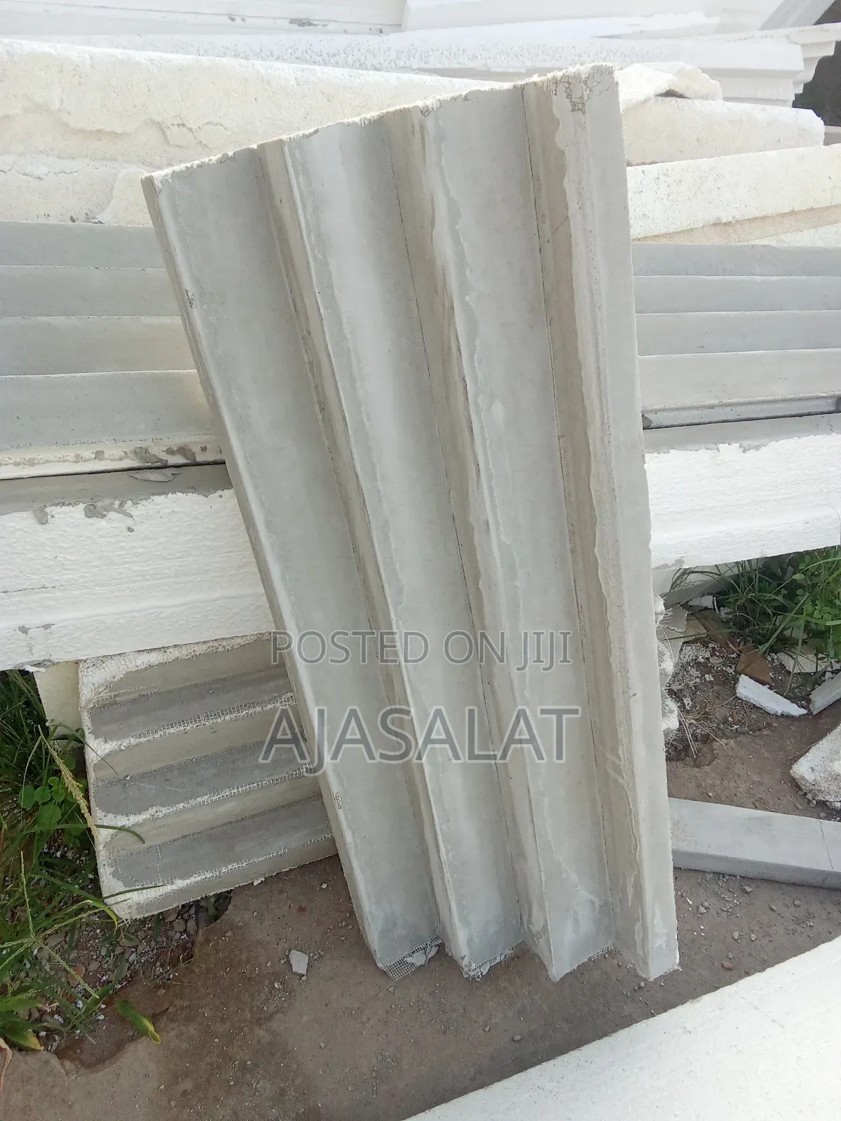 Polystyrene Parapet and Bord