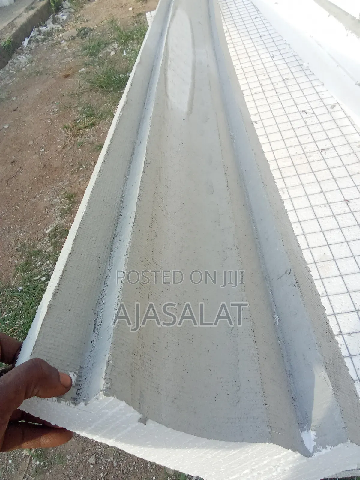Polystyrene Parapet and Bord