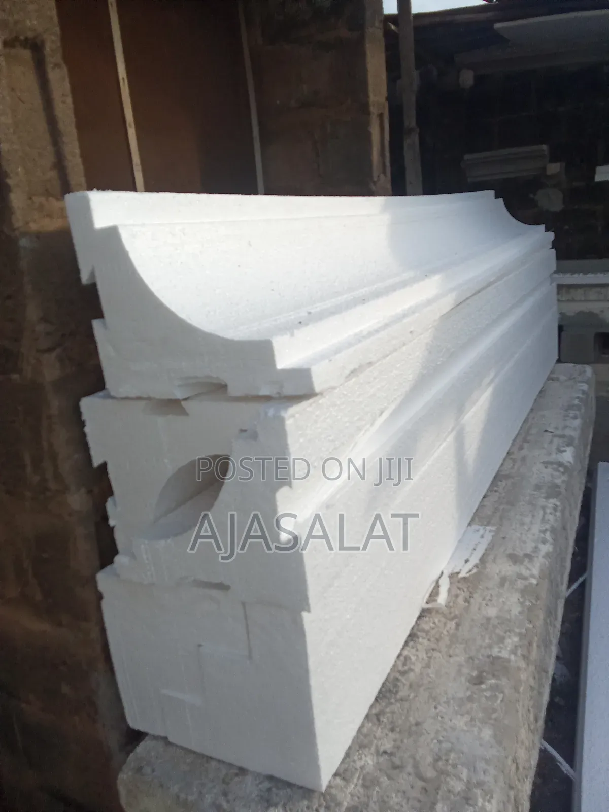 Polystyrene Parapet and Bord