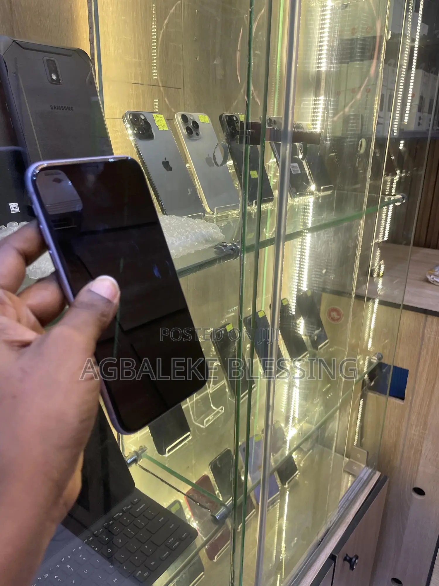 Apple iPhone 11 64 GB Purple