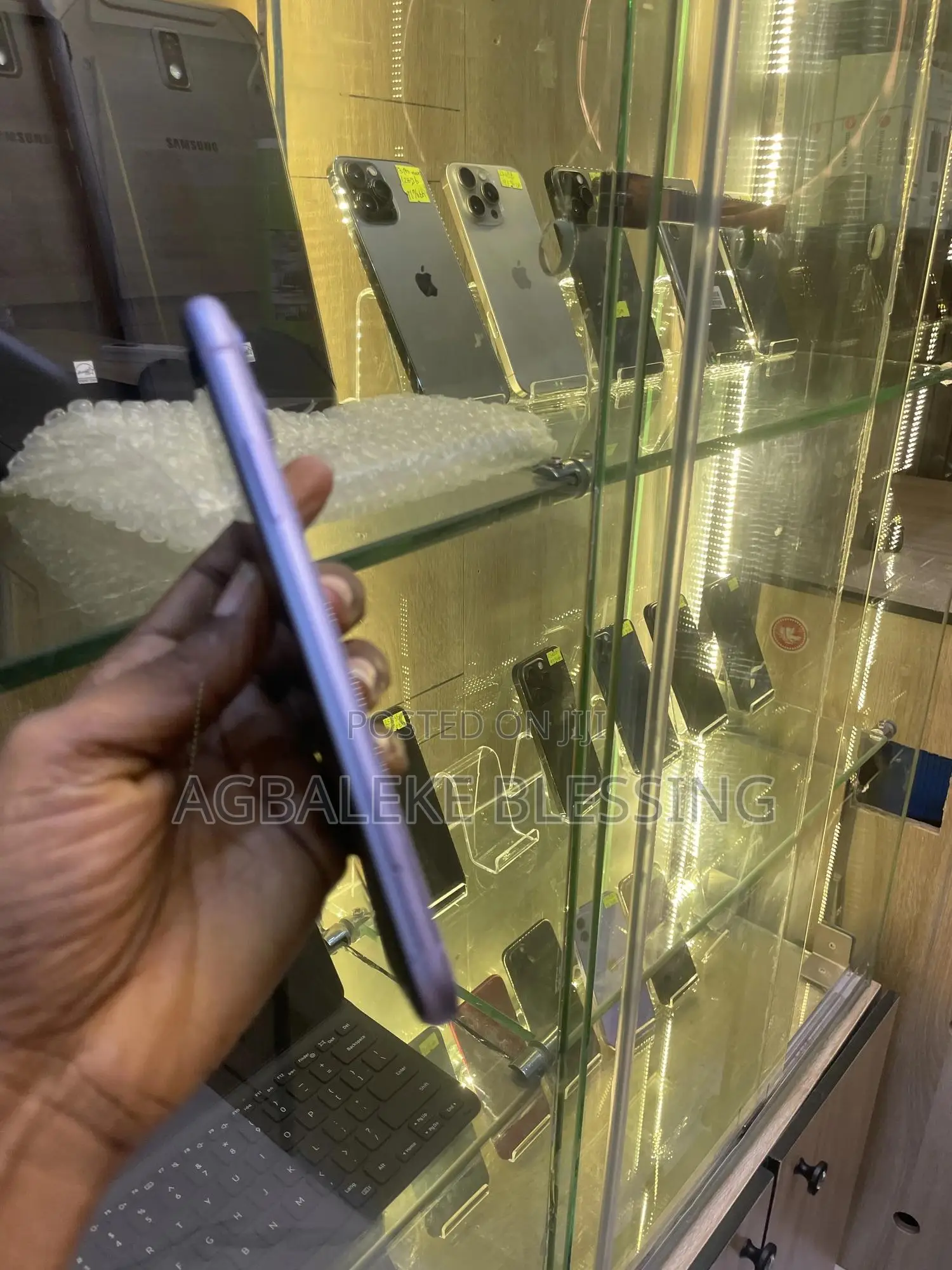 Apple iPhone 11 64 GB Purple