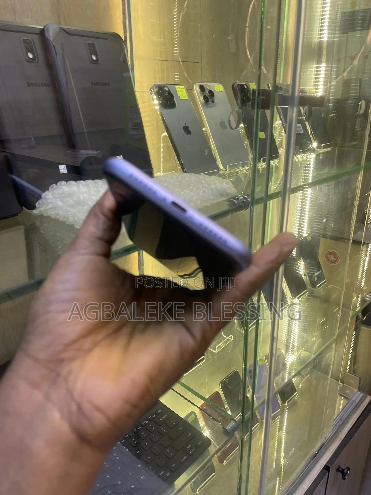 Apple iPhone 11 64 GB Purple