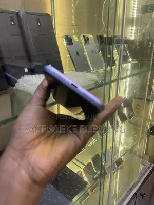 Apple iPhone 11 64 GB Purple