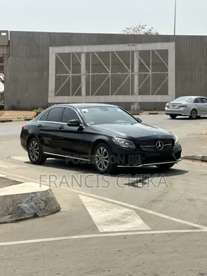 Mercedes-Benz C300 2016 Black