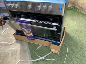 Maxi 5 Burner Gas Cooker Sleek Stainless Design