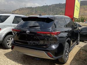 Toyota Highlander 2023 Black