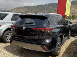 Toyota Highlander 2023 Black