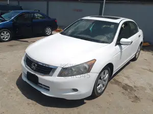 Honda Accord 2009 White