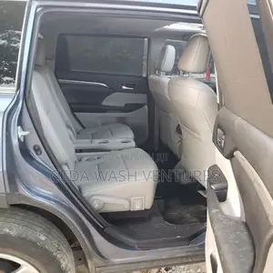 Toyota Highlander Limited 4x4 V6 (3.5L 6cyl 8A) 2018 Blue