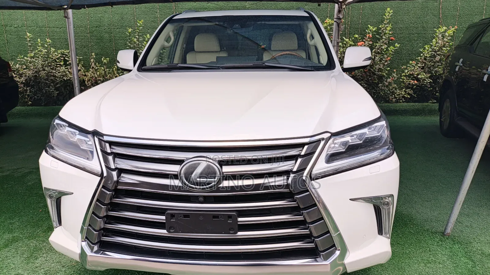 Lexus LX 2017 White