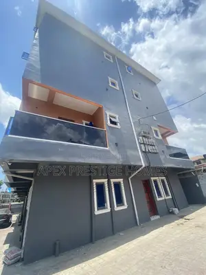 Mini Flat in Onike, Yaba for rent