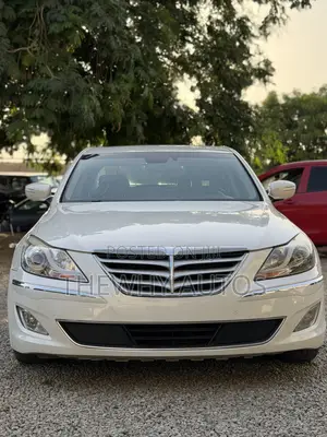 Hyundai Genesis 3.8 2013 White