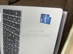 Laptop Dell Precision 3570 32GB Intel Core i7 SSD 512GB