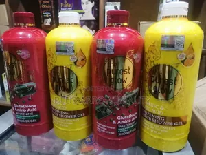 The Purest Glow Whitening Shower Gel
