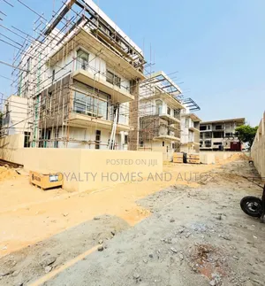 6bdrm House in Banana Island for sale
