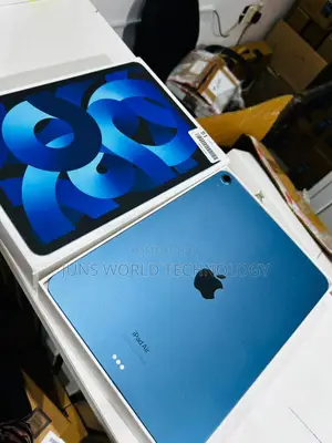 Apple iPad Air 64 GB Blue