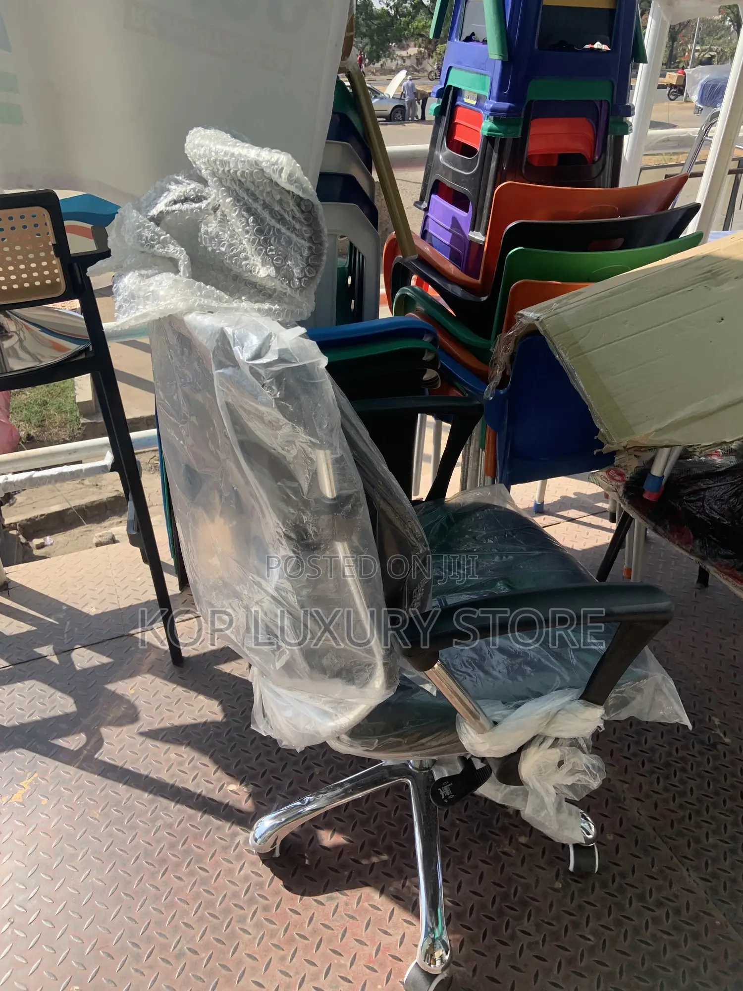Executive Office Chair (Kidney)