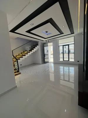 3bdrm House in Ikota for sale