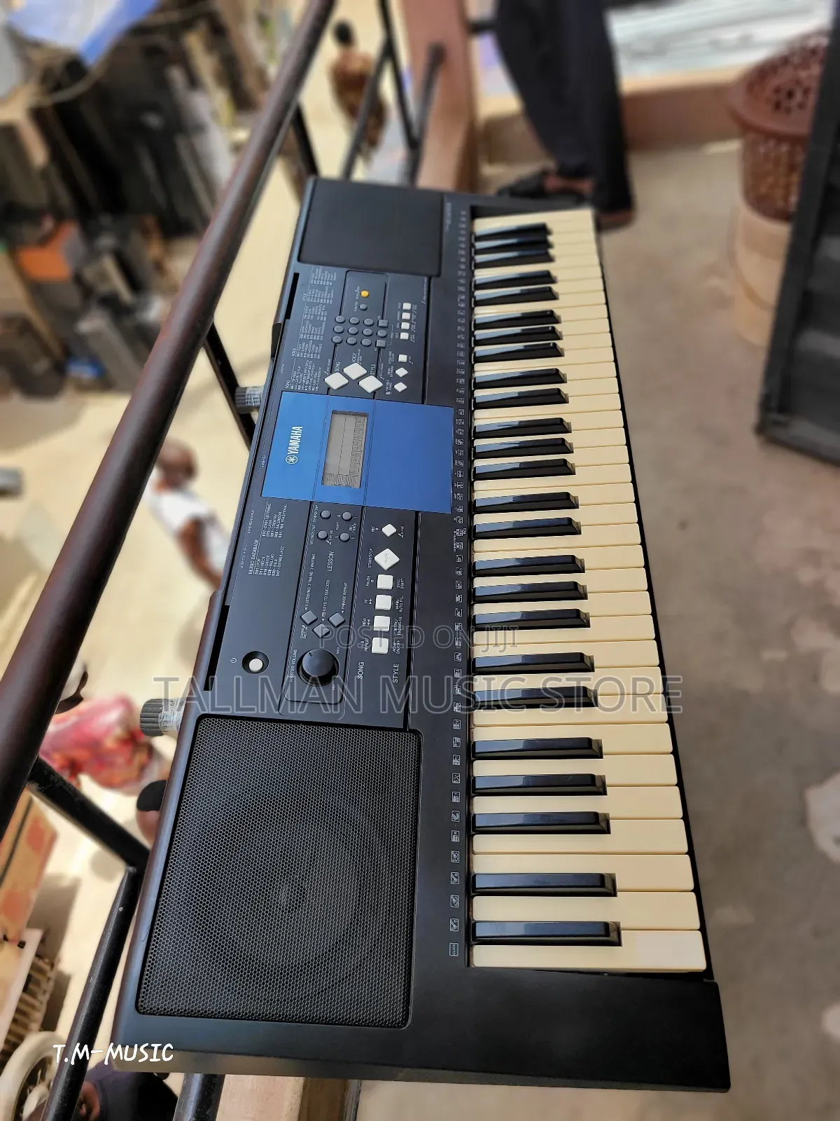 Yamaha PSR E333