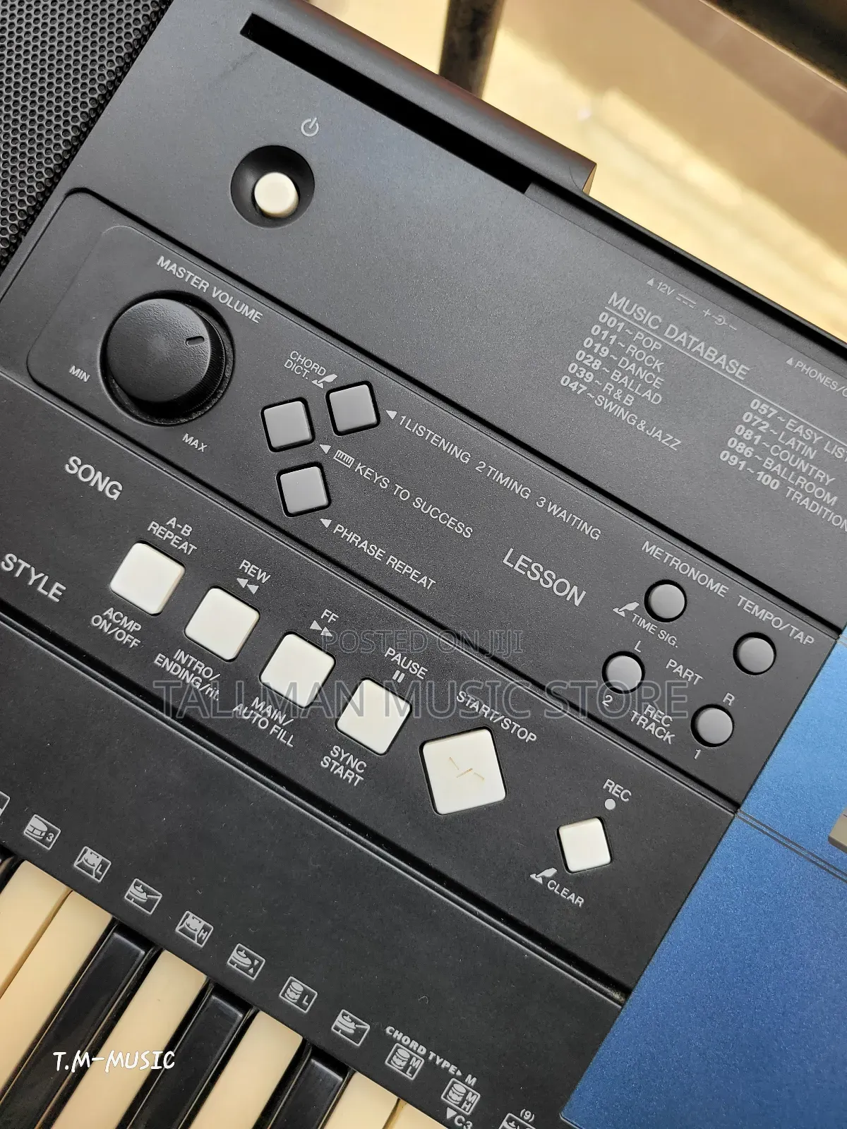 Yamaha PSR E333