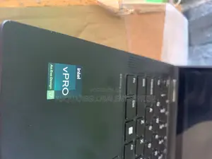 Laptop Lenovo ThinkPad X13 Gen 4 16GB Intel Core i7 SSD 512GB